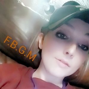 Meet your Posher, Krystal